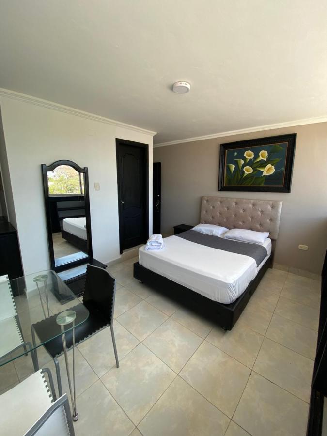 Hotel Estefania Princess Баранкила Екстериор снимка